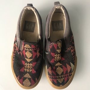 Gap, boys size 12, aztec pattern shoe